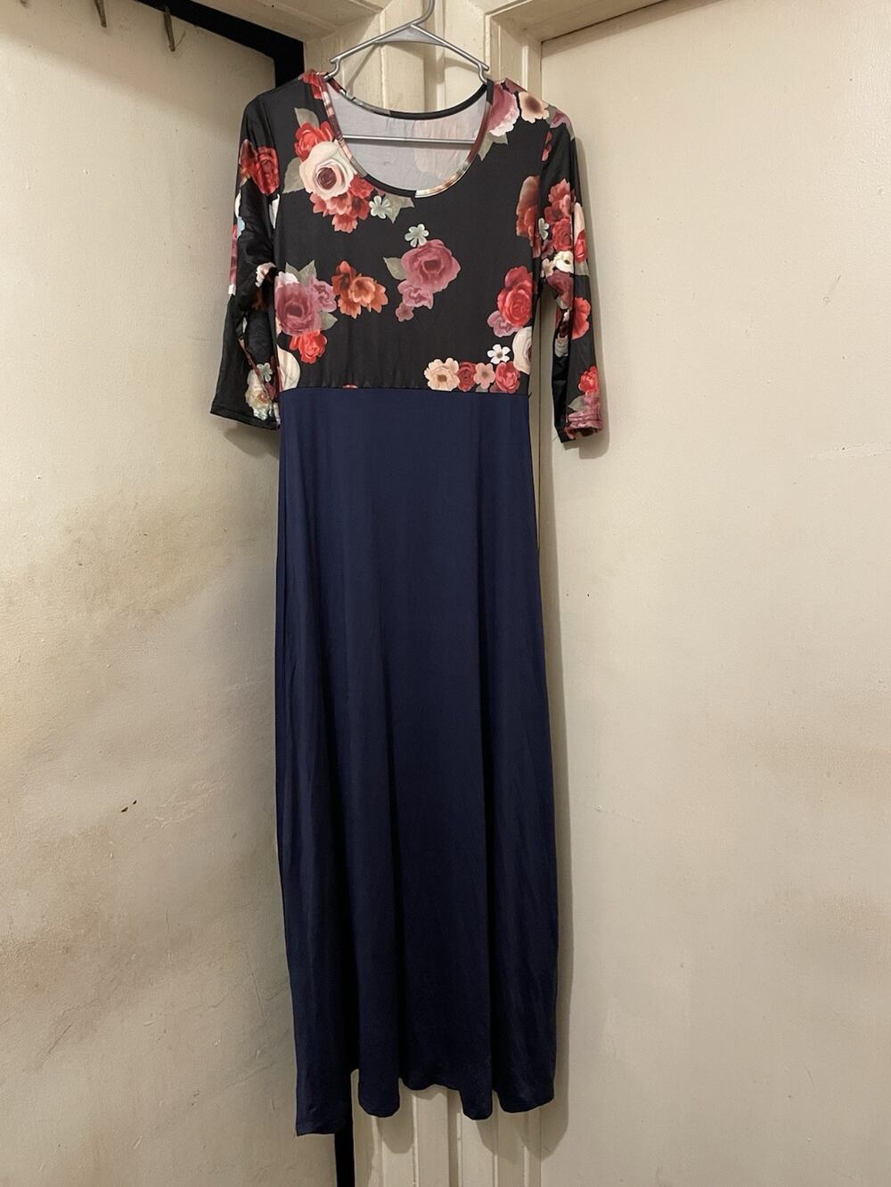 Women’s Navy Blue Floral Maxi Dress Size Large 3/4 Sleeve Elegant Casual
